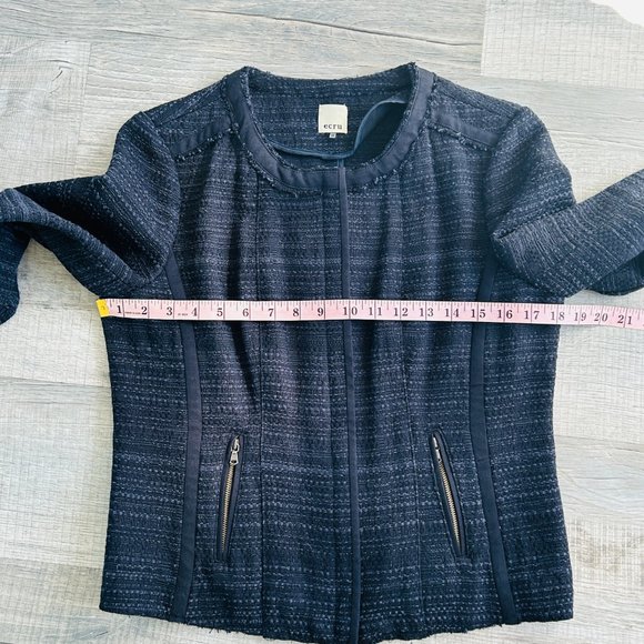 ecru Structured Embroidered Cotton Tweed Jacket (size M) - Picture 10 of 13